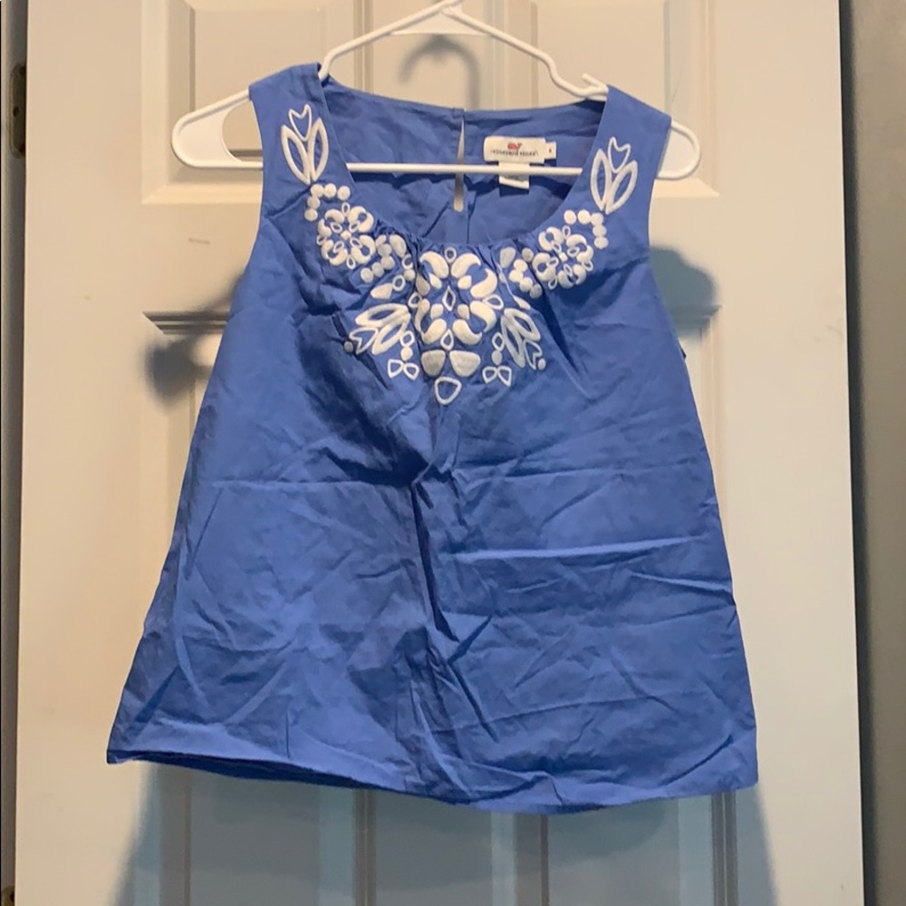 Blue vineyard vines top